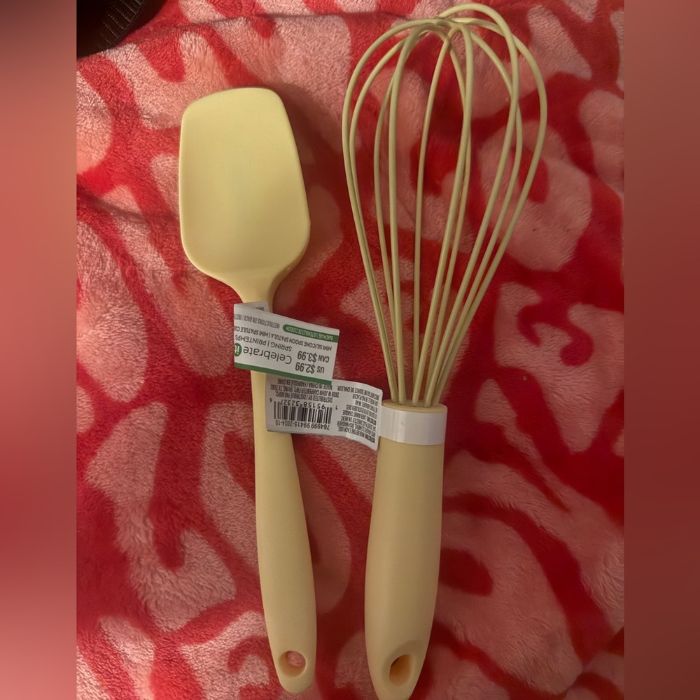 Celebrate It Pastel Yellow Mini Utensil Set